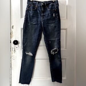 GAP True Skinny high rise Sz 4/27R